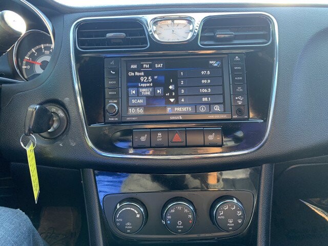 2014 Chrysler 200 in Mesquite, TX 75150 - 1764742 16