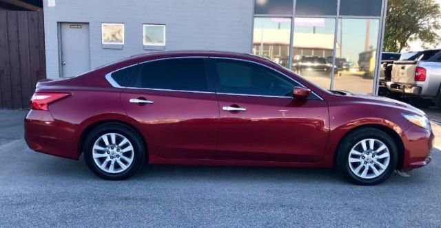 2016 Nissan Altima in Mesquite, TX 75150 - 1765510 44