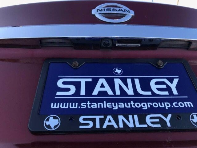 2016 Nissan Altima in Mesquite, TX 75150 - 1765510 7