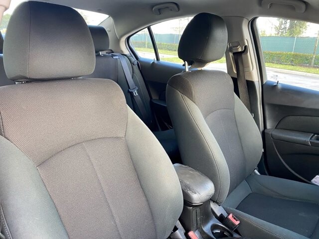 2011 Chevrolet Cruze in Pompano Beach, FL 33064 - 1773827 21
