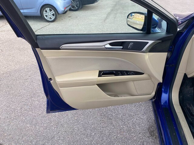 2013 Ford Fusion in Mesquite, TX 75150 - 1781897 12