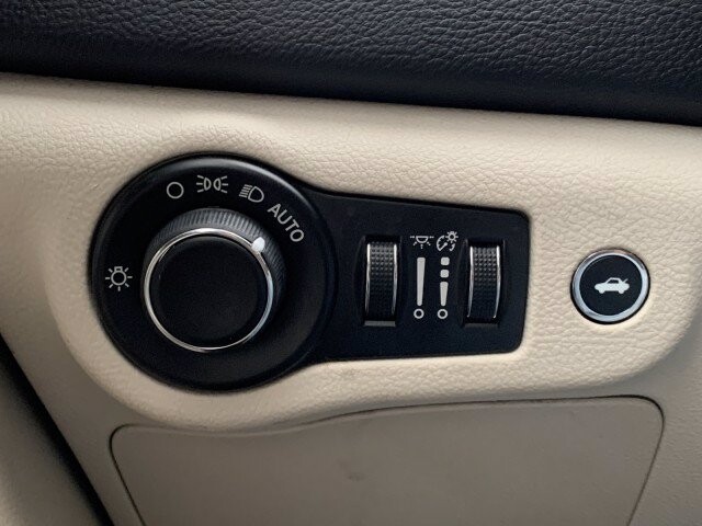 2015 Chrysler 200 in Mesquite, TX 75150 - 1783327 39