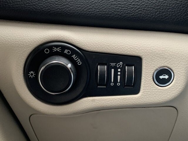 2015 Chrysler 200 in Mesquite, TX 75150 - 1783327 20