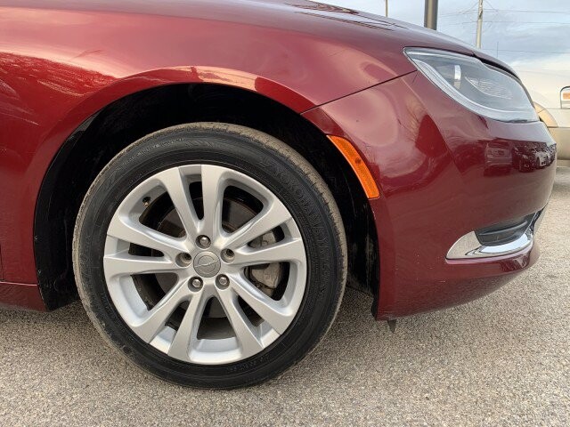2015 Chrysler 200 in Mesquite, TX 75150 - 1783327 44