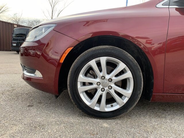 2015 Chrysler 200 in Mesquite, TX 75150 - 1783327 41