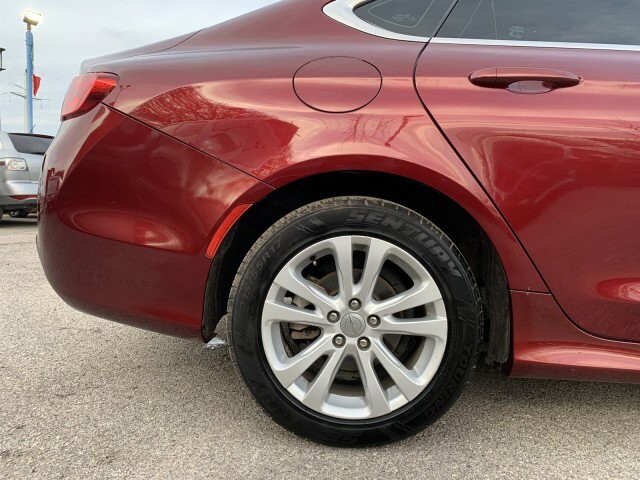 2015 Chrysler 200 in Mesquite, TX 75150 - 1783327 25