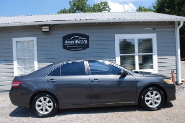 2010 Toyota Camry in Birmingham, AL 35215