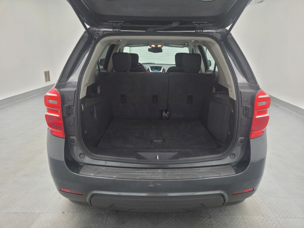 2017 Chevrolet Equinox in Fairfield, OH 45014 - 18021965 29