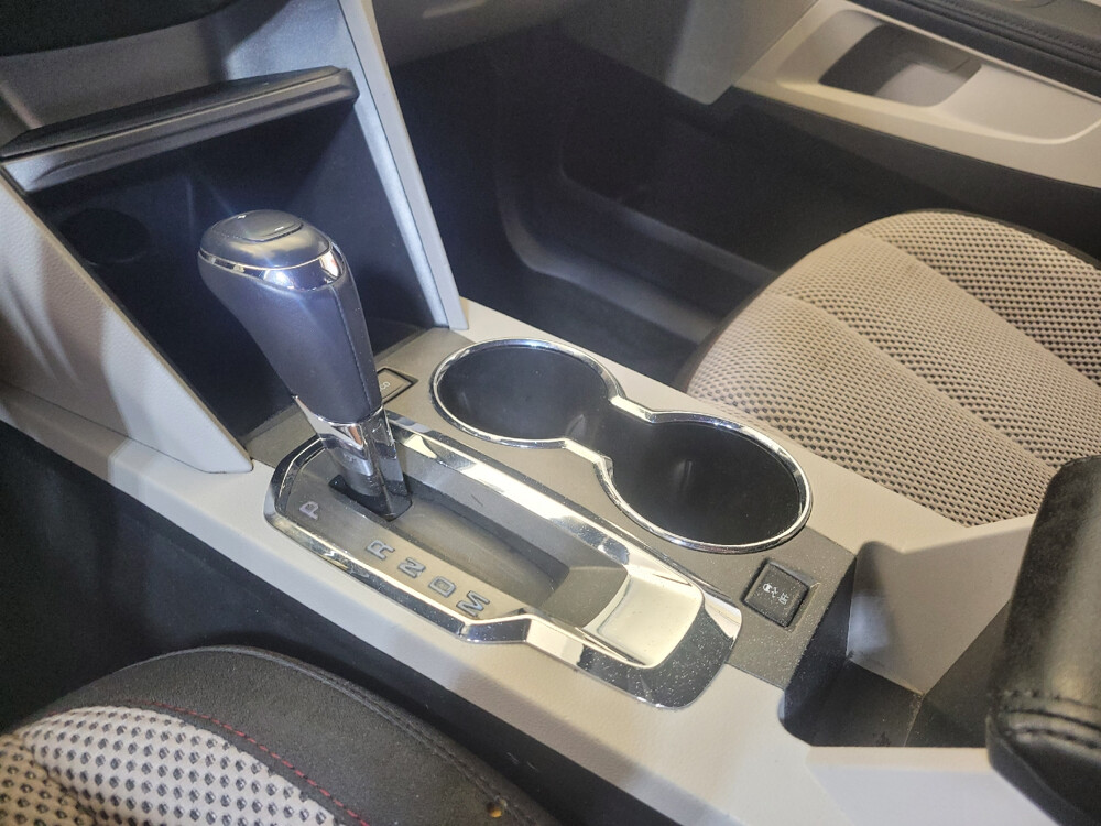 2017 Chevrolet Equinox in Fairfield, OH 45014 - 18021965 26