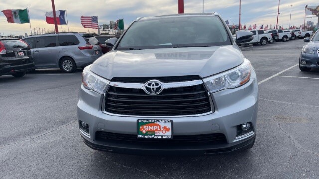 2016 Toyota Highlander in Dallas, TX 75228 - 18022036 2