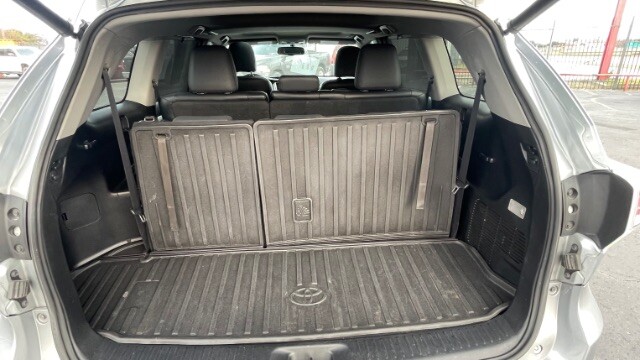 2016 Toyota Highlander in Dallas, TX 75228 - 18022036 8