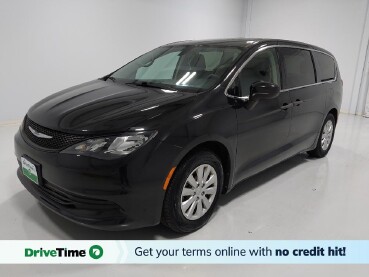 2020 Chrysler Voyager in Columbus, OH 43228