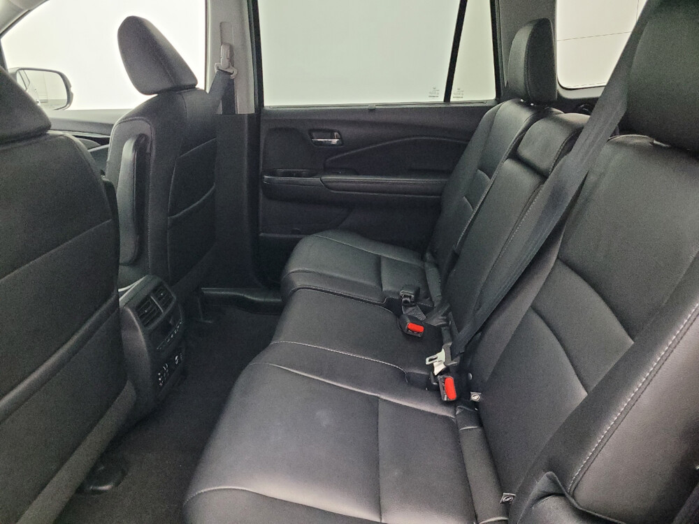 2017 Honda Pilot in Miami, FL 33157 - 18022469 18