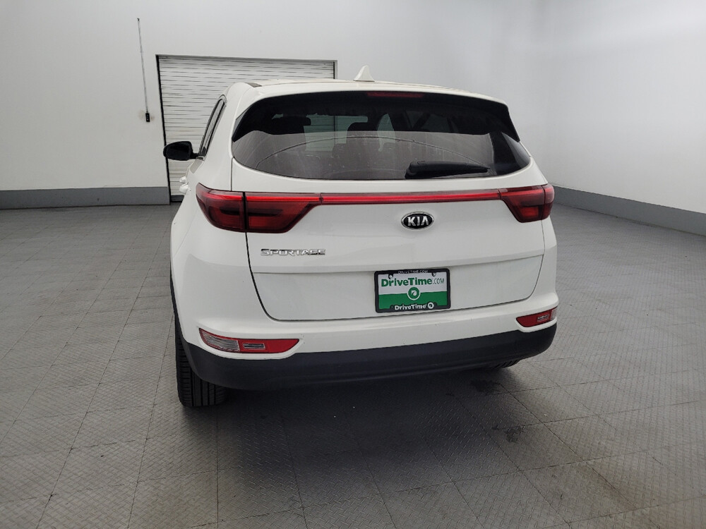 2018 Kia Sportage in Temple Hills, MD 20746 - 18022559 6