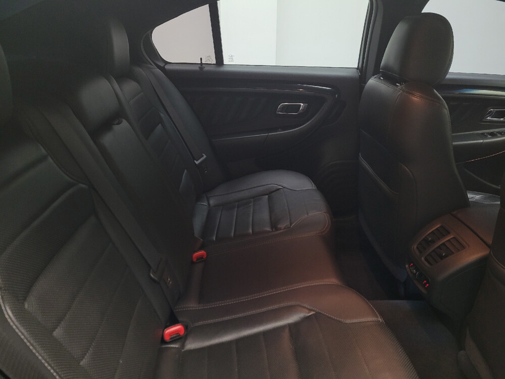 2018 Ford Taurus in Eastpointe, MI 48021 - 18022588 19