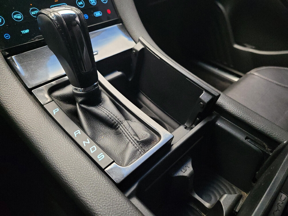 2018 Ford Taurus in Eastpointe, MI 48021 - 18022588 26