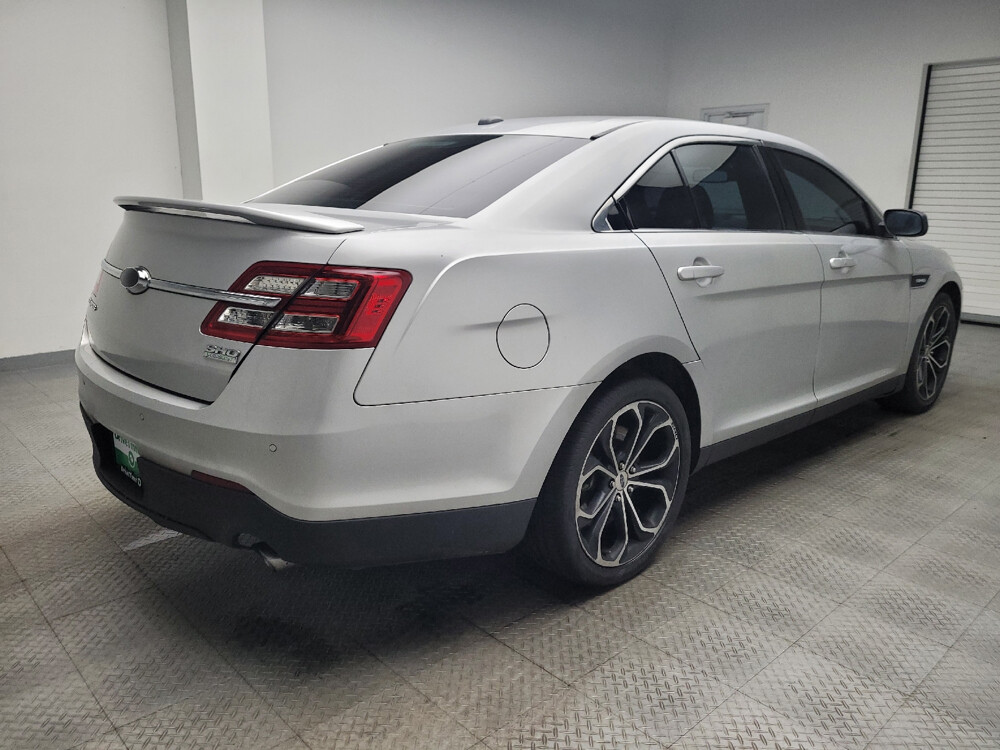 2018 Ford Taurus in Eastpointe, MI 48021 - 18022588 9