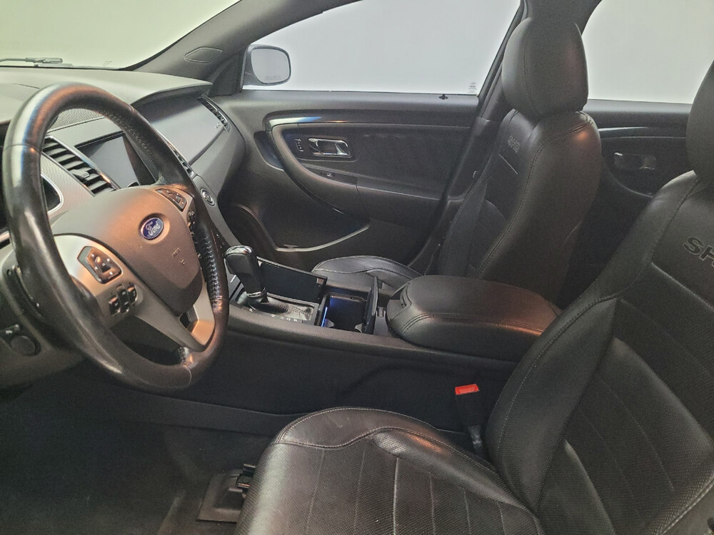 2018 Ford Taurus in Eastpointe, MI 48021 - 18022588 17