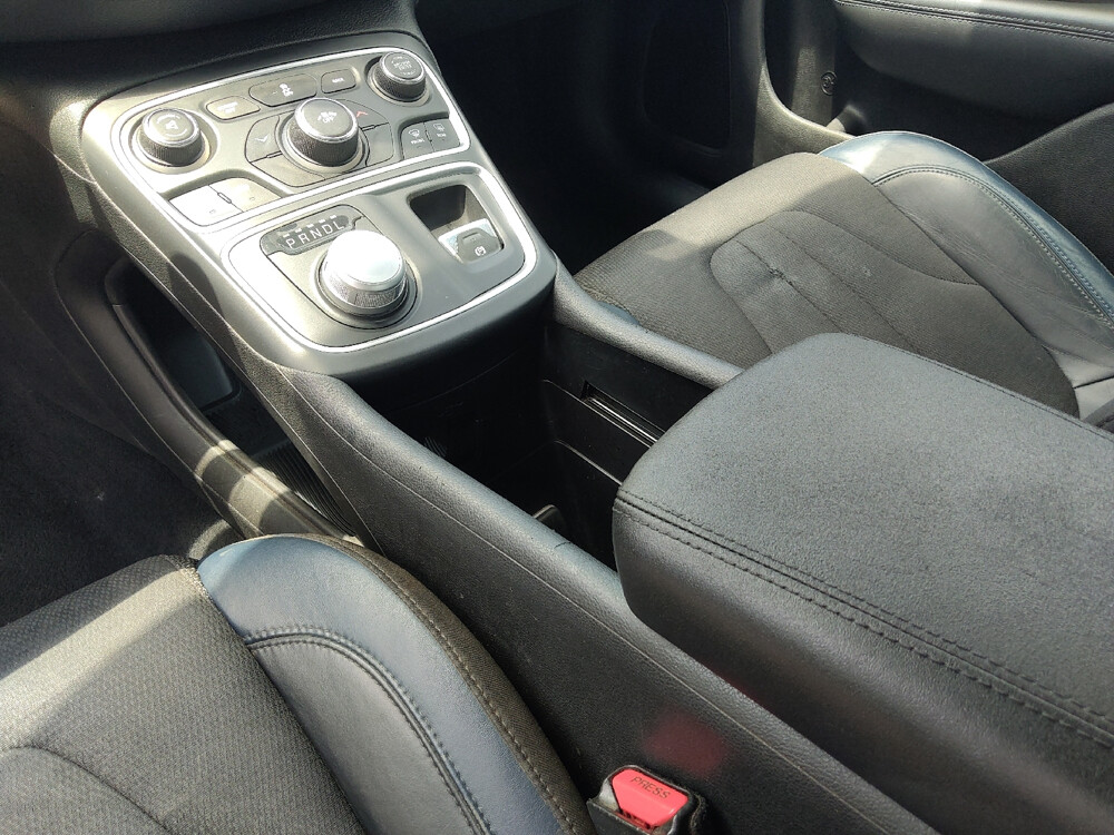 2015 Chrysler 200 in Chattanooga, TN 37421 - 18022825 26