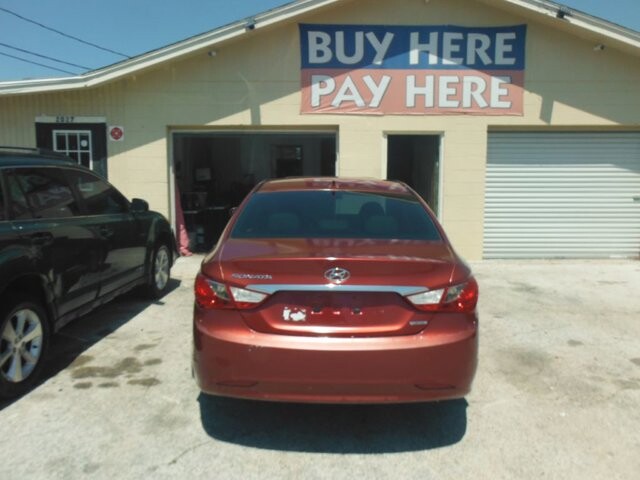 2013 Hyundai Sonata in Holiday, FL 34690 - 18023189 10