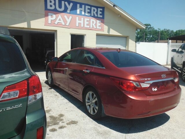 2013 Hyundai Sonata in Holiday, FL 34690 - 18023189 11