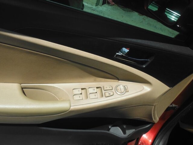 2013 Hyundai Sonata in Holiday, FL 34690 - 18023189 7