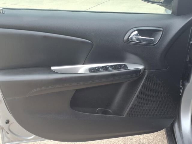 2017 Dodge Journey in Troy, IL 62294-1376 - 18023192 14