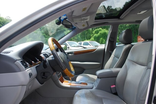 2005 Lexus ES 330 in Birmingham, AL 35215 - 18023201 6