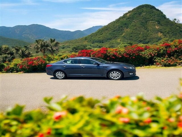 2015 Kia Optima in COSTA MESA, CA 92626 - 18023444 5