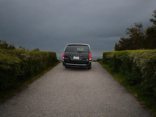 2016 Dodge Grand Caravan in COSTA MESA, CA 92626 - 18023450 4
