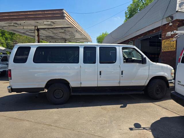 2011 Ford E-350 and Econoline 350 in Blauvelt, NY 10913 - 18023483 8