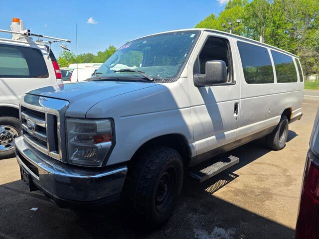 2011 Ford E-350 and Econoline 350 in Blauvelt, NY 10913 - 18023483 4