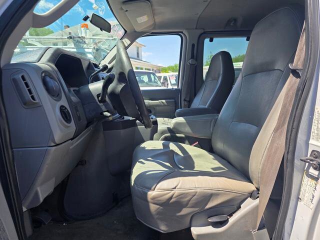 2011 Ford E-350 and Econoline 350 in Blauvelt, NY 10913 - 18023483 11