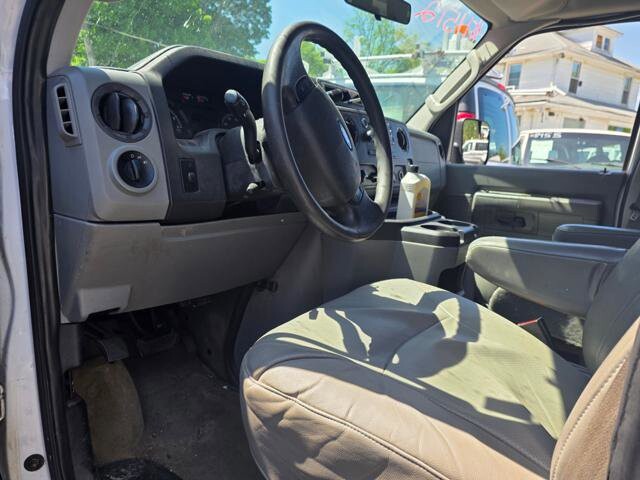2011 Ford E-350 and Econoline 350 in Blauvelt, NY 10913 - 18023483 10