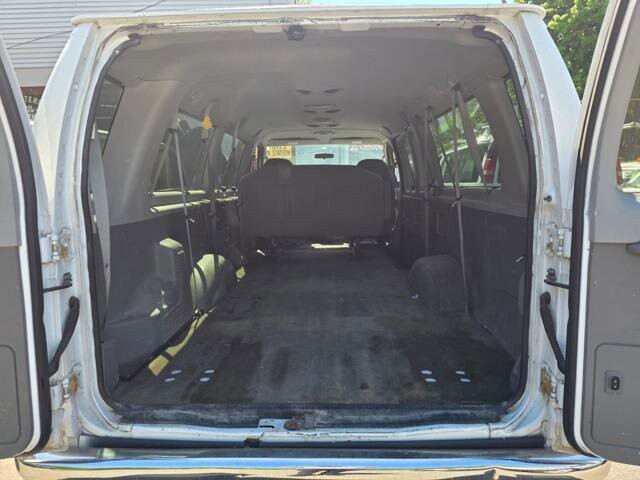 2011 Ford E-350 and Econoline 350 in Blauvelt, NY 10913 - 18023483 17