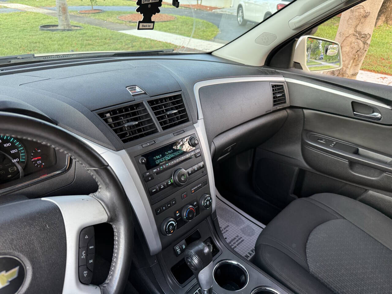 2012 Chevrolet Traverse in Hollywood, FL 33023-1906 - 18023562 5