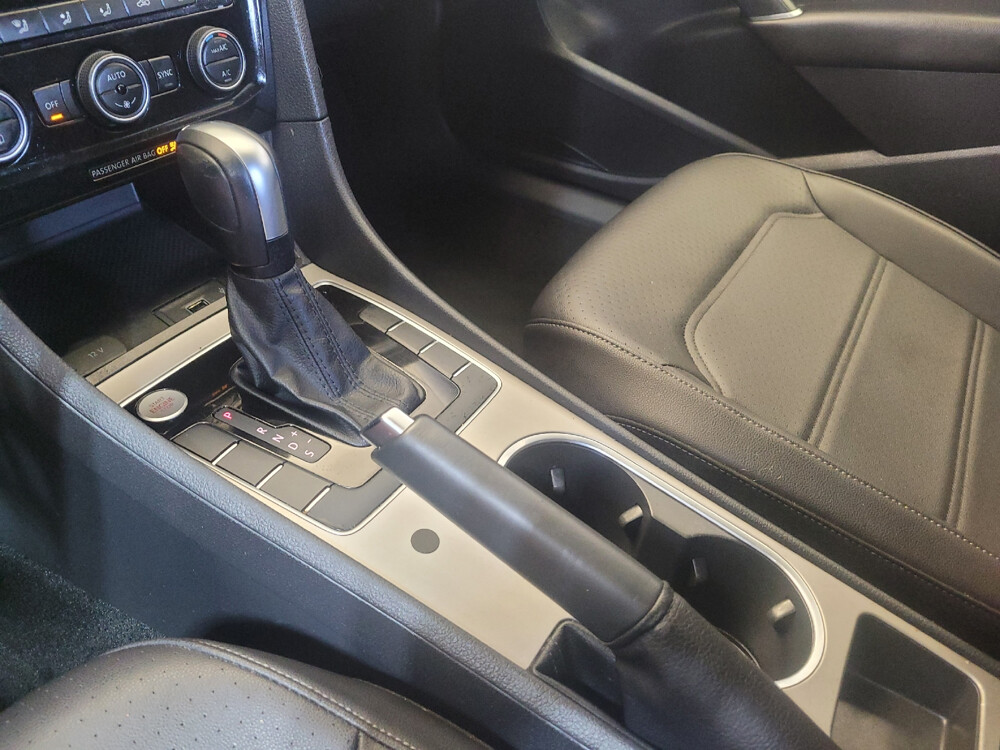 2022 Volkswagen Passat in Maple Heights, OH 44137 - 18024446 26