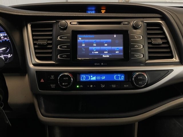 2014 Toyota Highlander in Conyers, GA 30094 - 18024515 13