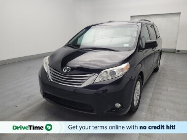2017 Toyota Sienna in Athens, GA 30606