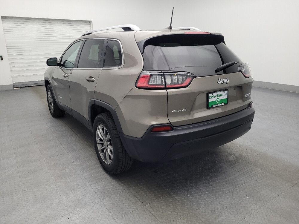 2019 Jeep Cherokee in Hialeah, FL 33014 - 18024791 5
