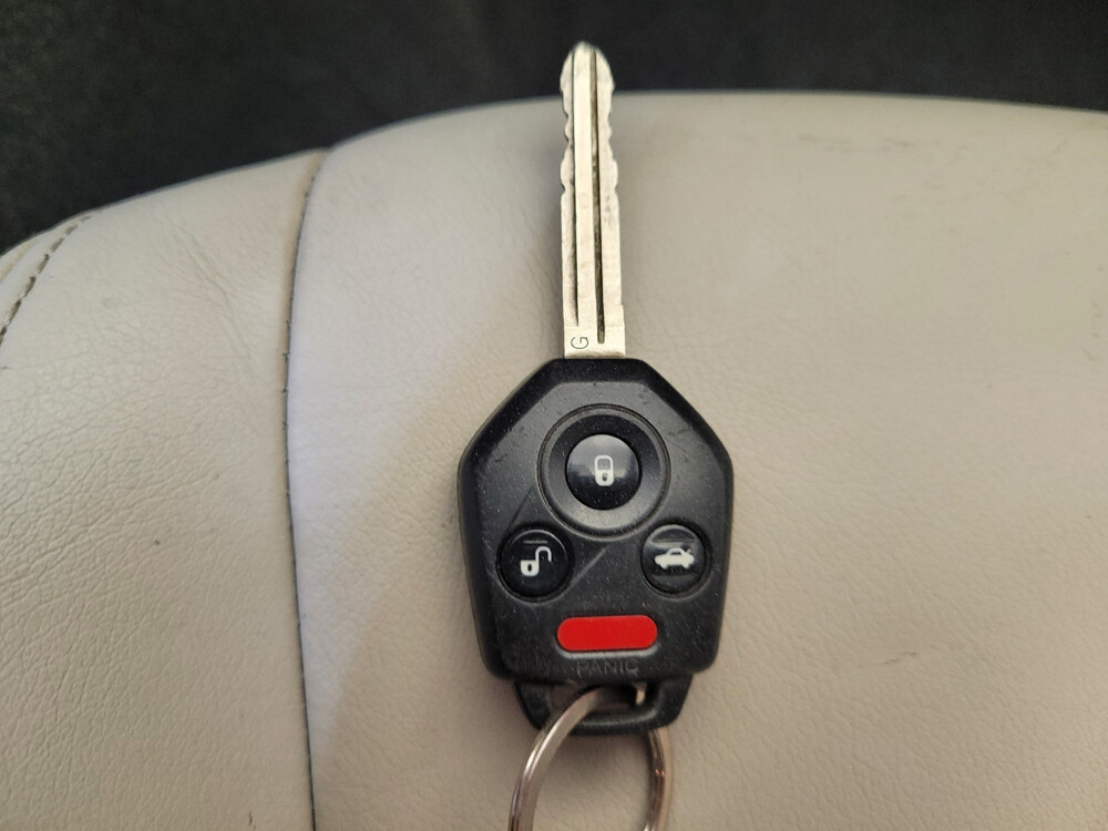 2014 Subaru XV Crosstrek in Lexington, KY 40509 - 18025001 32