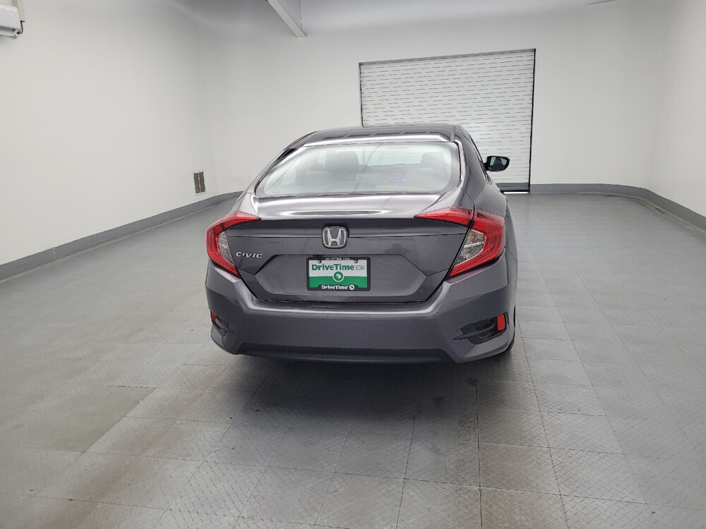 2016 Honda Civic in Miamisburg, OH 45342 - 18025259 7