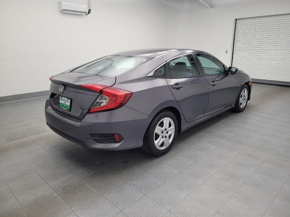 2016 Honda Civic in Miamisburg, OH 45342 - 18025259 10