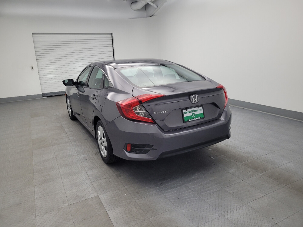 2016 Honda Civic in Miamisburg, OH 45342 - 18025259 5