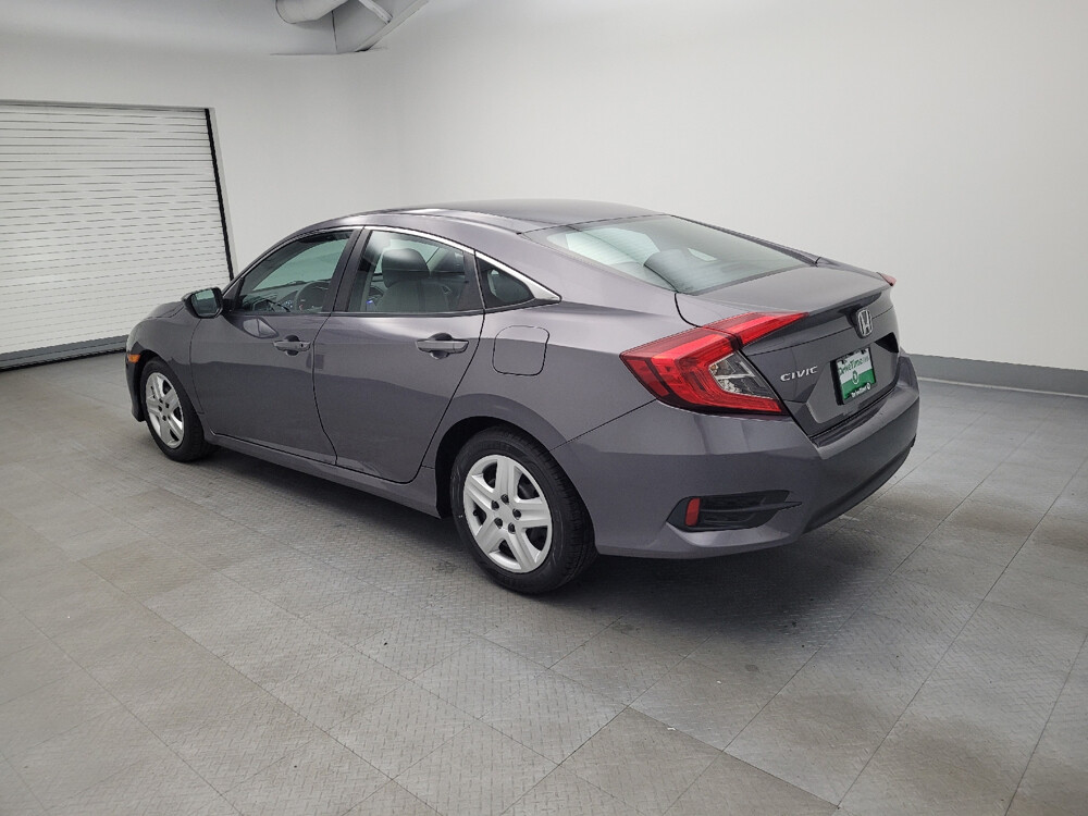 2016 Honda Civic in Miamisburg, OH 45342 - 18025259 3