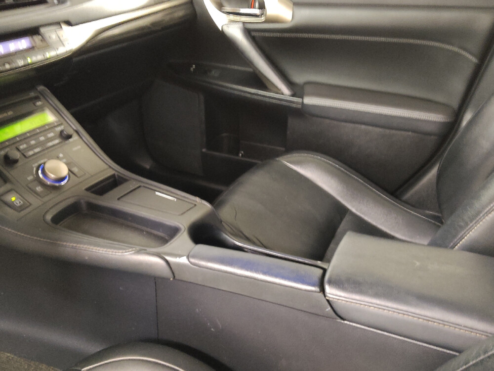 2017 Lexus CT 200h in Chattanooga, TN 37421 - 18025372 26