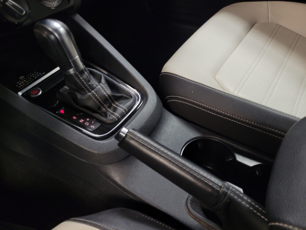 2016 Volkswagen Jetta in Tallahassee, FL 32304 - 18026110 26