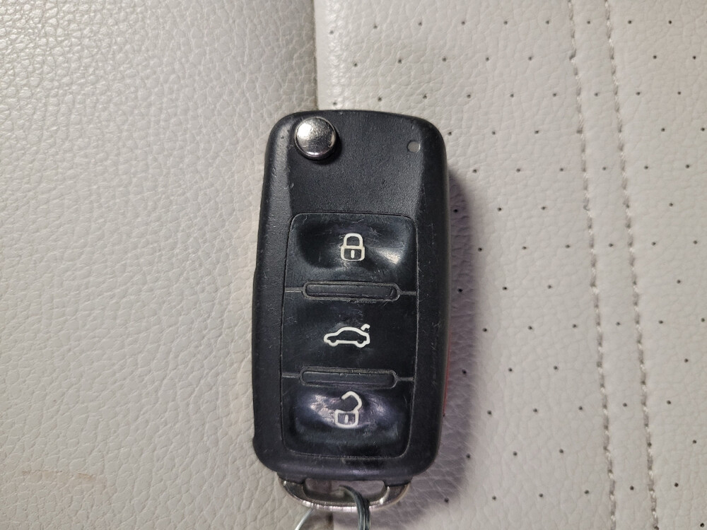 2016 Volkswagen Jetta in Tallahassee, FL 32304 - 18026110 32