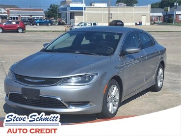 2015 Chrysler 200 in Troy, IL 62294-1376