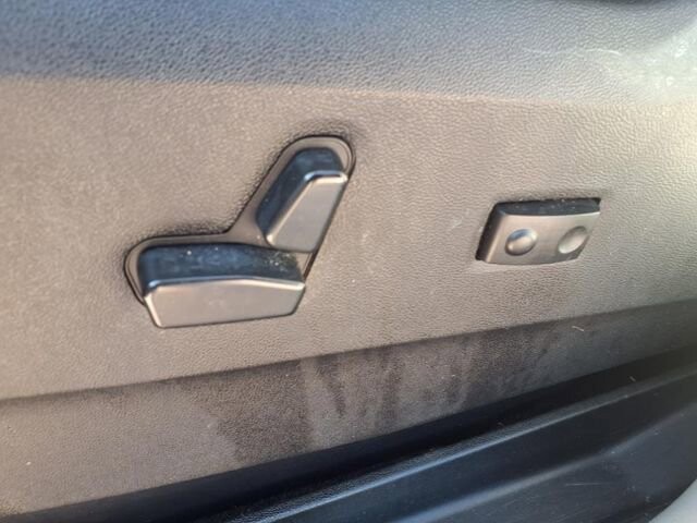 2015 Chrysler Town & Country in Troy, IL 62294-1376 - 18027470 18